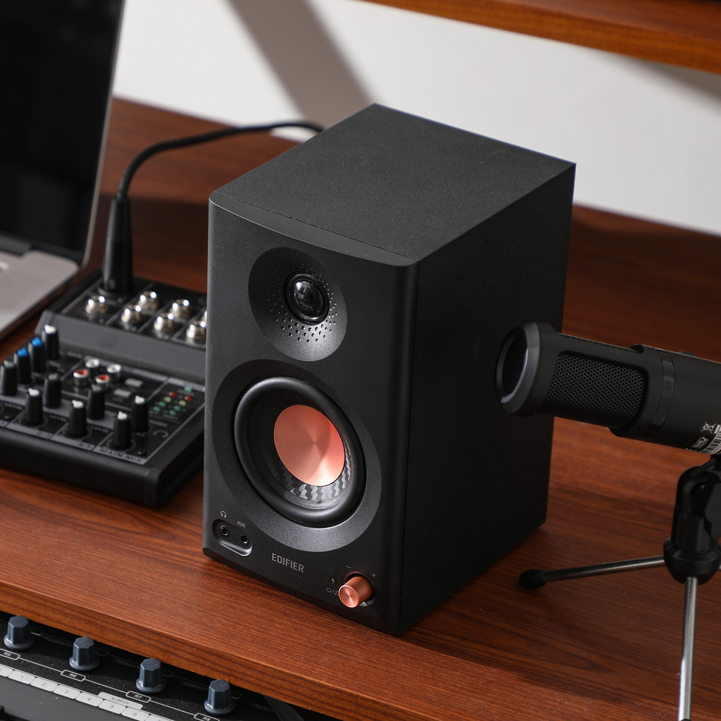 Enceintes de monitoring studio amplifiées Edifier MR3, certifiées audio haute résolution, enceintes de bibliothèque actives Bluetooth V5.4, enceintes d'ordinateur 2.0 avec sortie casque, entrées RCA AUX TRS équilibrées